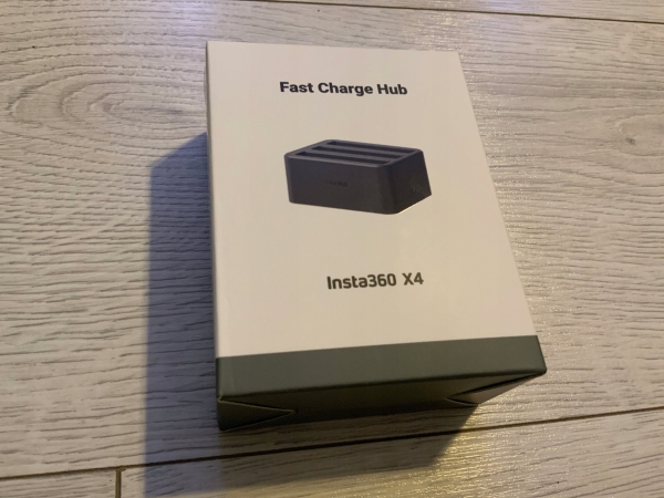 , X4 Fast Charge Hub fra Insta360